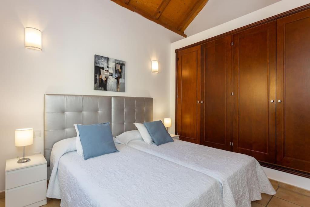 Villa Helen - Heated Pool Wifi Smarttv Barbecue Corralejo Exterior photo